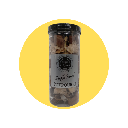 Timber & Lace Benzoin & Sweetwood Scented Potpourri
