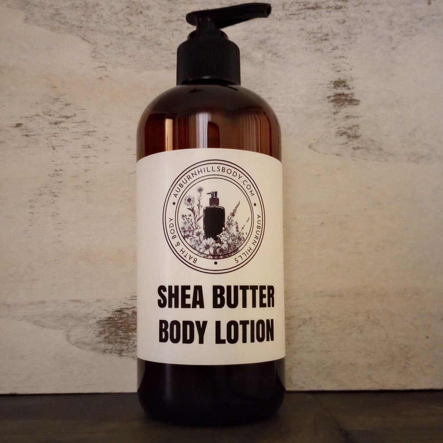 Auburn Hills Christmas Wreath Scented Shea Butter Body Lotion